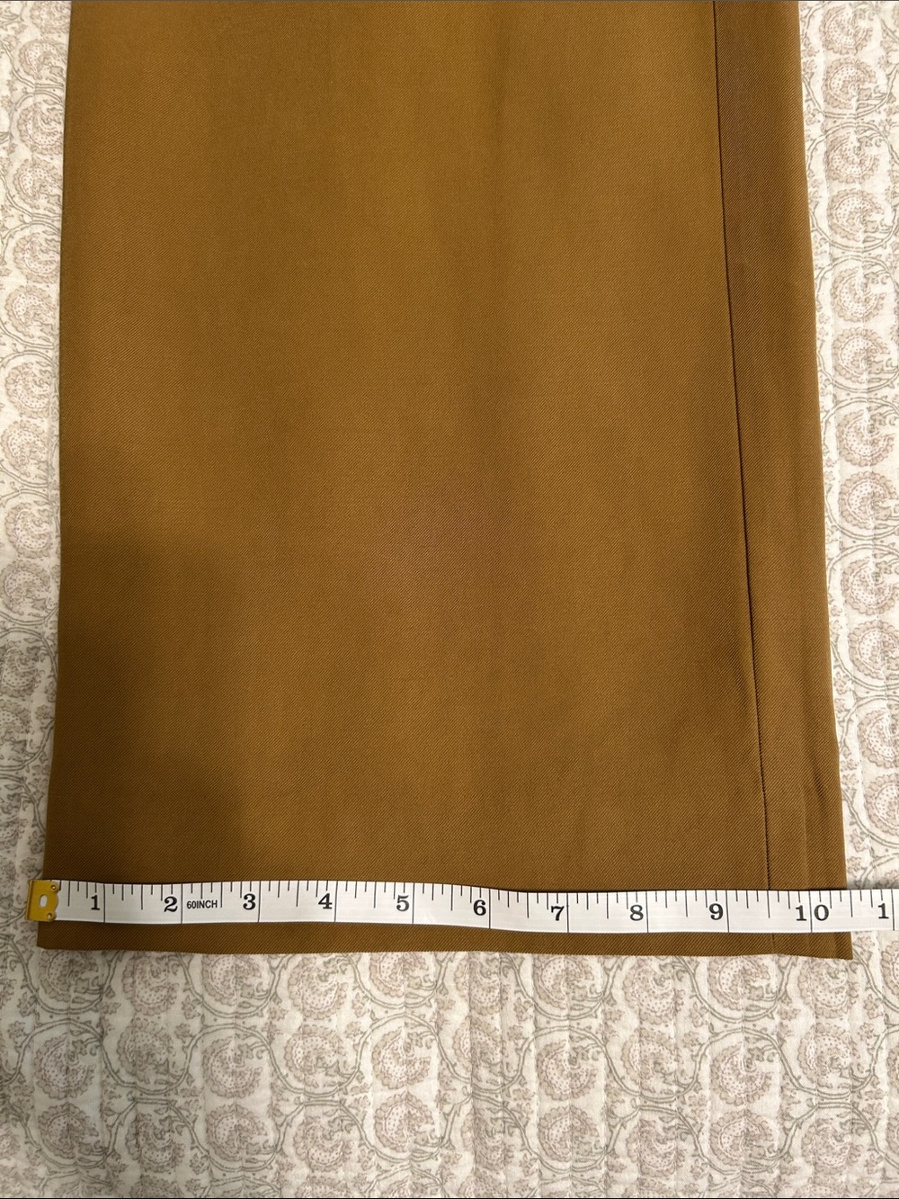 Banana Republic Olive-Tan Wide-Leg Pleated Chinos - Picture 7 of 14